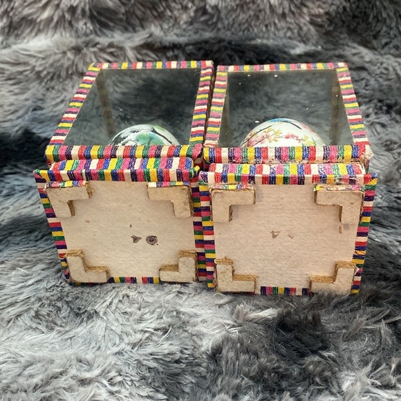 Vintage Oriental Hand-Painted Eggs In Display Cases - Picture 11 of 16